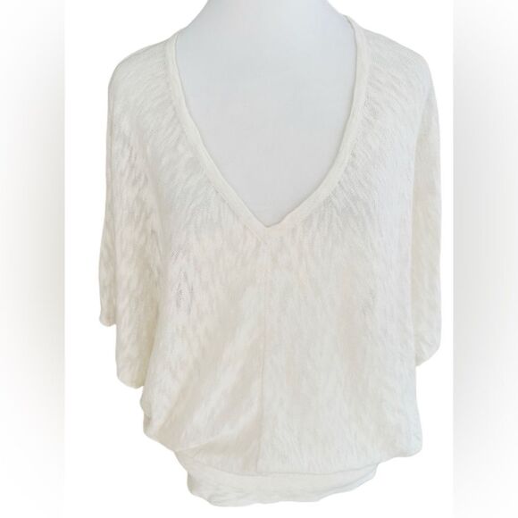 Trina Turk white v neck kimono sleeve cotton blend lightweight top size M. - Picture 1 of 7